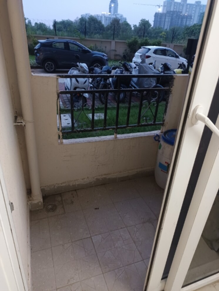 Balcony, signature-global-proxima 2 Bedroom 665 Sq.Ft. Apartment In Sector 89 Gurgaon 8917233