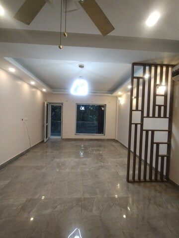 Staircase in 3 BHK Builder Floor at Ansal Sushant Lok I, Sector 43 – for Rent