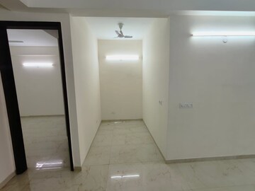 Room in 3 BHK Apartment at Smart World Gems, Sector 89 – for Rent
