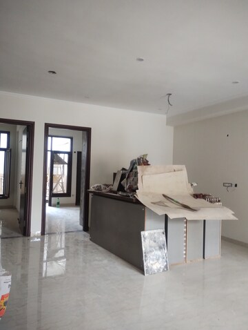 Staircase in 3 BHK Builder Floor at Tanvi villa, Sector 45 – for Rent