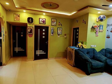 Living Room in 3 BHK Builder Floor at Sakher Bazar – for Sale