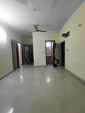 Living Room in 2 BHK Apartment at Janakpuri – for Rent