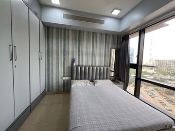 Bedroom in 3 BHK Apartment at Worli – for Rent