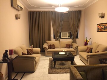 Living Room in 3 BHK Apartment at Unitech Uniworld Gardens, Sector 47 – for Rent