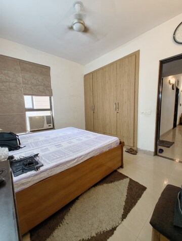 Bedroom in 3 BHK Apartment at Unitech Uniworld Gardens, Sector 47 – for Rent