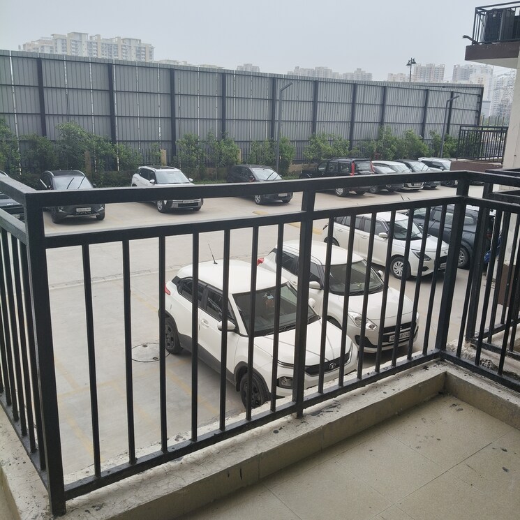 Balcony, rof-aalayas-phase-2 3 Bedroom 645 Sq.Ft. Apartment In Sector 102 Gurgaon 8917238