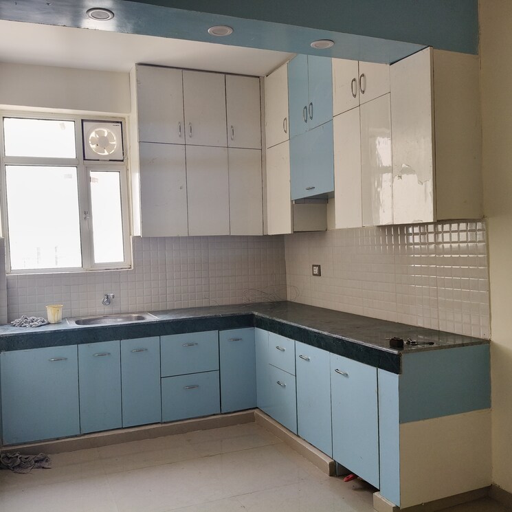 Kitchen, rof-aalayas-phase-2 3 Bedroom 645 Sq.Ft. Apartment In Sector 102 Gurgaon 8917238