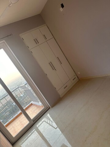 Furnished Amenities in 2 BHK Apartment at Supertech Hues, Sector 68 – for Rent