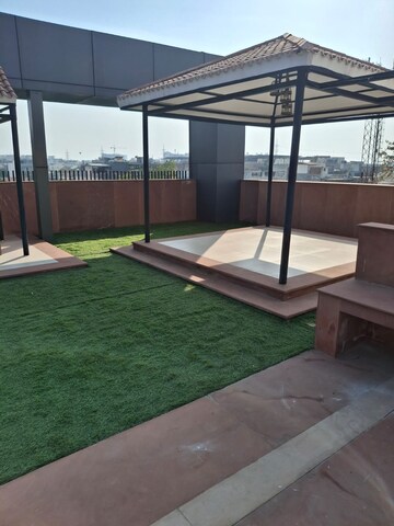 Terrace in 4 BHK Builder Floor at Sector 43 – for Rent
