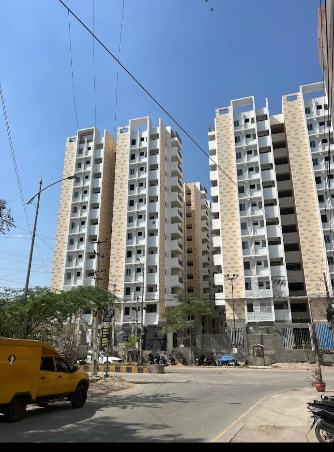 3 BHK + Pooja Room 2400 Sq.Ft. Apartment in Ambience Courtyard