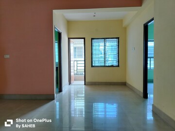 Room in 2 BHK Apartment at Rajarhat Residency, Rajarhat – for Rent