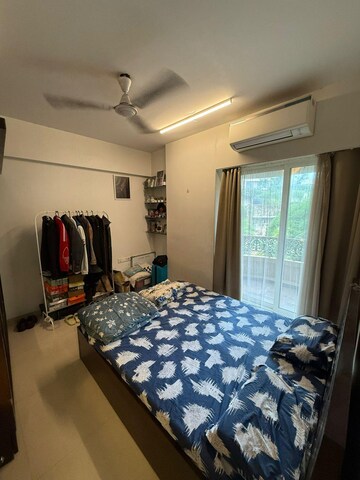 Bedroom in 2 BHK Apartment at Capri Heights Apartment, Pali Hill – for Rent