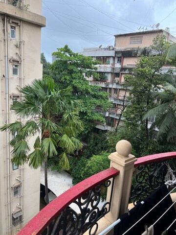 Balcony in 2 BHK Apartment at Capri Heights Apartment, Pali Hill – for Rent