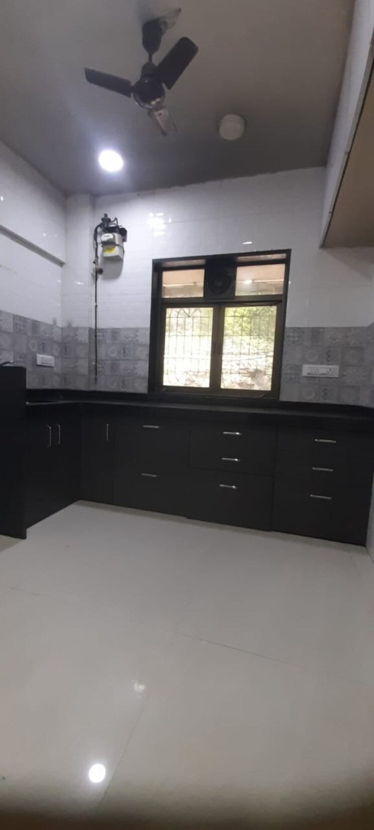 Kitchen, jai-santoshi-chs-borivalli-west 3 Bedroom 840 Sq.Ft. Apartment In Borivali West Mumbai 8917297