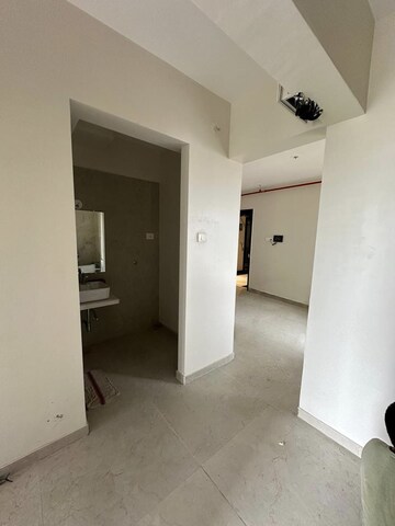 Room in 2.5 BHK Apartment at Sagar CHS Borivalli West, Borivali West – for Rent
