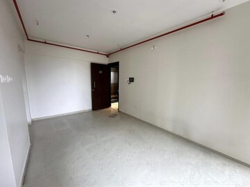 Room in 2.5 BHK Apartment at Sagar CHS Borivalli West, Borivali West – for Rent