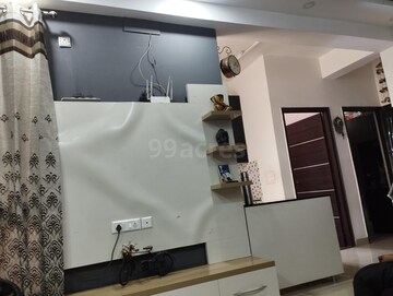 Furnished Amenities in 3 BHK Apartment at Indosam75, Sector 75 – for Rent