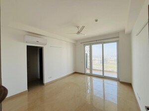 Room in 3.5 BHK Apartment at Puri Emerald Bay, Sector 104 – for Sale