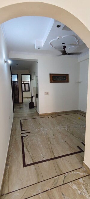 Building Lobby in 6+ BHK Independent House at Lal Quarters, Lohia Nagar – for Sale
