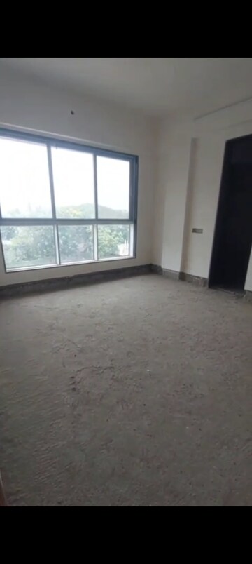 Room in 3 BHK Builder Floor at Samkeet CHS, Vile Parle East – for Sale