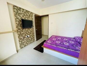 Bedroom in 2 BHK Apartment at Thane West – for Rent