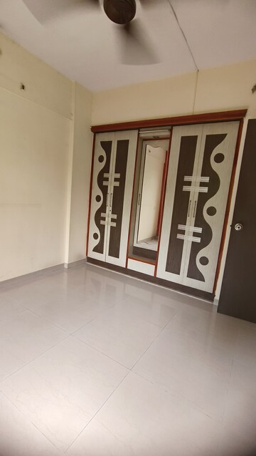 Room in 1 BHK Apartment at Sanghvi Valley, Kalwa – for Rent