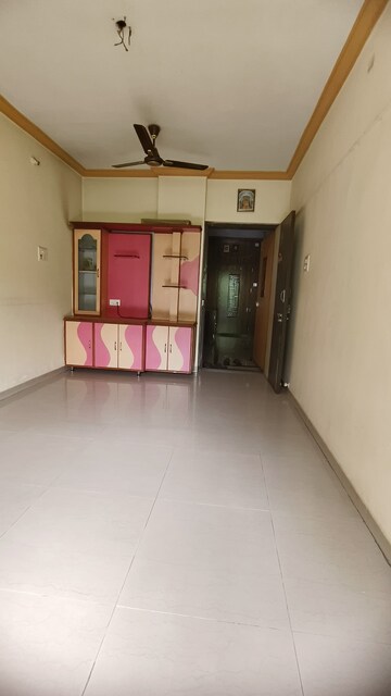 Room in 1 BHK Apartment at Sanghvi Valley, Kalwa – for Rent