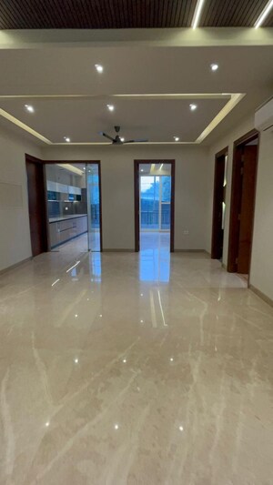 Room in 3 BHK Builder Floor at Ansal Sushant Apartments, Sushant Lok I – for Sale