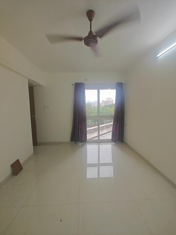 Room in 2 BHK Apartment at Moreshwar 19 East, Nerul – for Rent