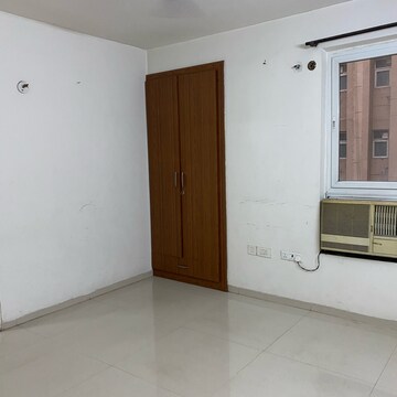 Room in 4 BHK Apartment at Tulip Violet, Palda Dhaani – for Rent