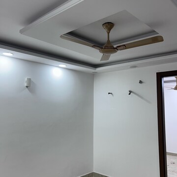 Furnished Amenities in 4 BHK Builder Floor at Greater Kailash I – for Sale