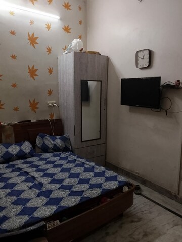 Bedroom in 2.5 BHK Builder Floor at Ramesh Nagar – for Sale