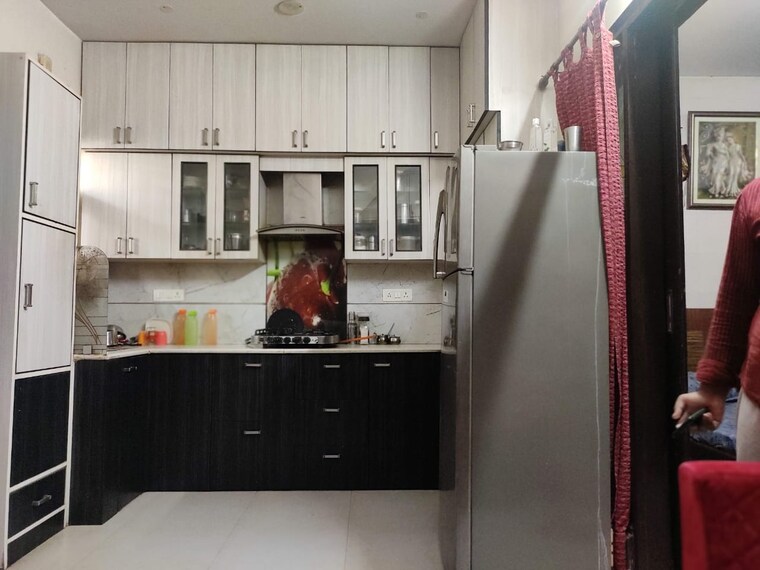 Kitchen, dayanand colony 6+ Bedroom 4500 Sq.Ft. Independent House In Dayanand Colony Delhi 8917508
