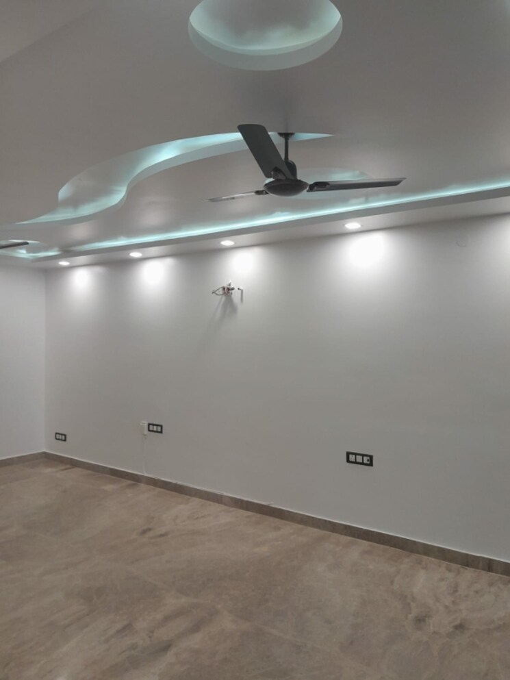 Room, ss-plaza-gurgaon 3 Bedroom 2500 Sq.Ft. Builder Floor In Sector 47 Gurgaon 8917529