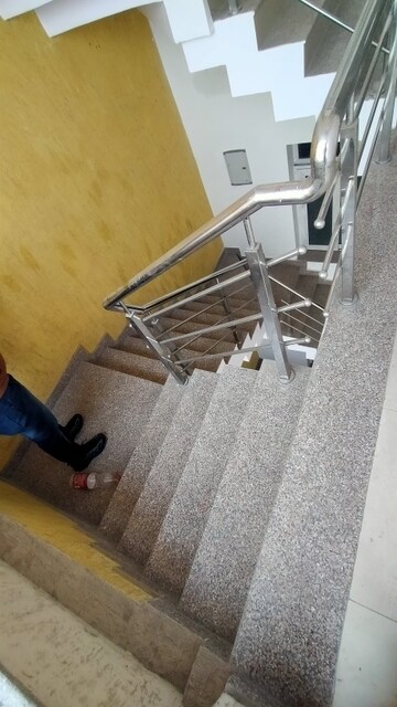 Staircase in 6+ BHK Independent House at Gomti Nagar – for Rent