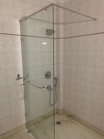 Bathroom in 3 BHK Builder Floor at Sukhdev Vihar – for Rent