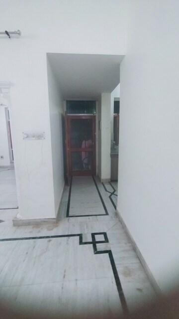 Building Lobby in 2 BHK Independent House at Gomti Nagar – for Rent