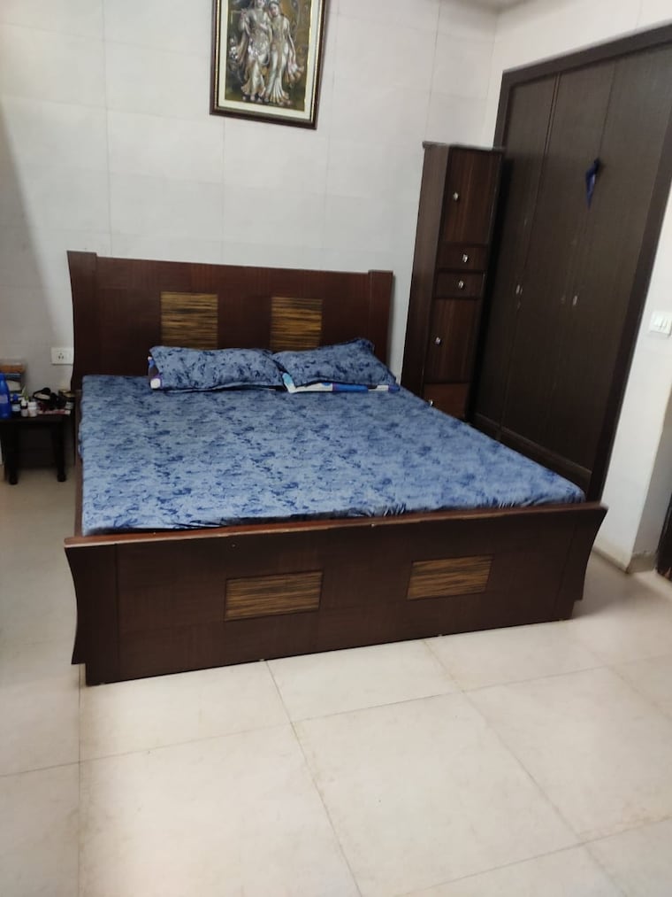 Bedroom, dayanand colony 6 Bedroom 2700 Sq.Ft. Independent House In Dayanand Colony Delhi 8917531
