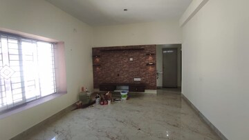 Room in 2 BHK Apartment at Kundrathur – for Sale