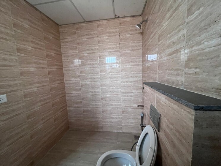 Master Bedroom, bptp-amstoria 3.5 Bedroom 2500 Sq.Yd. Builder Floor In Sector 102 Gurgaon 8917547