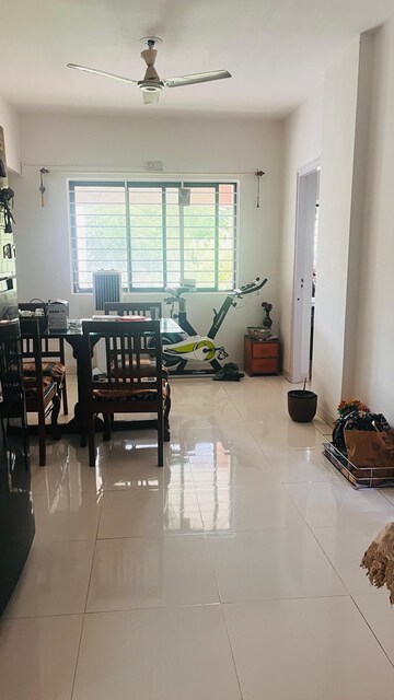 Living Room in 3 BHK Apartment at Rama Apartment, Walvekar Nagar – for Rent