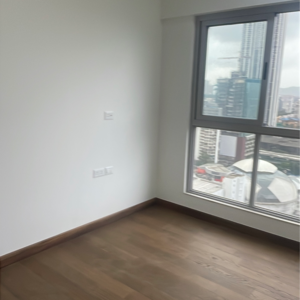 Room in 1 BHK Apartment at Sun Plaza Mulund, Damoji Patil Wadi – for Sale