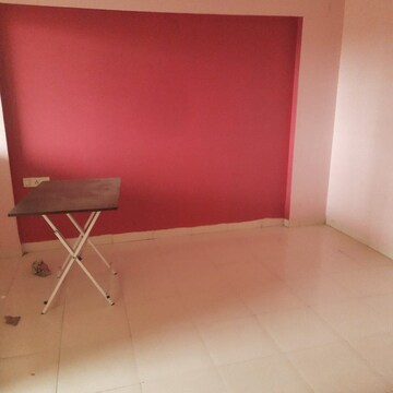 Room in 3 BHK Apartment at Kakade Shades of Trade, Karve Road – for Rent