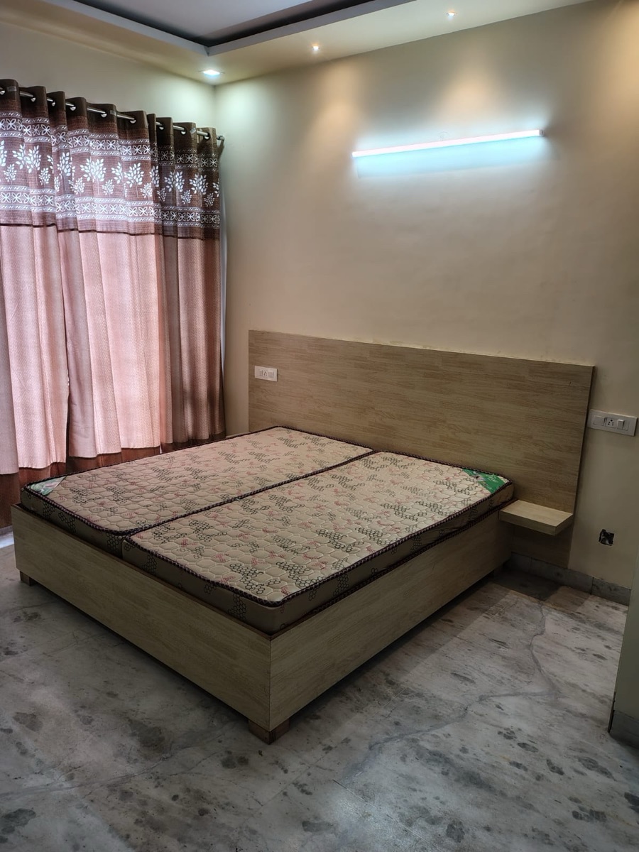 3 BHK Independent House For Rent in Sector 15