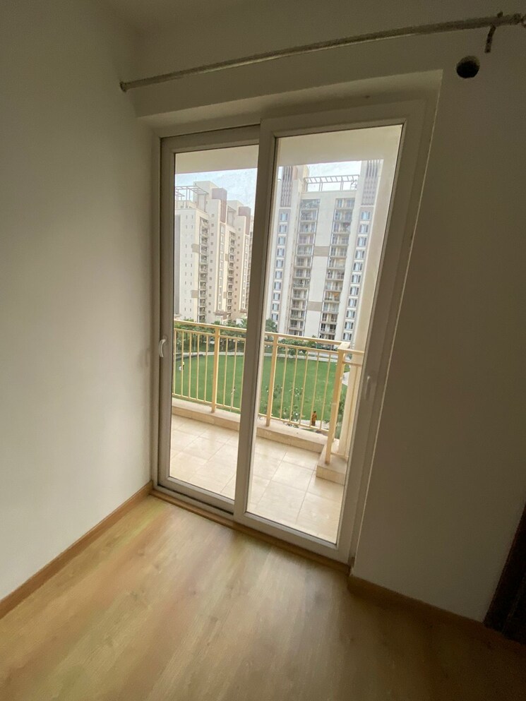 Room, emaar-gurgaon-greens 3 Bedroom 1650 Sq.Ft. Apartment In Sector 102 Gurgaon 8917563