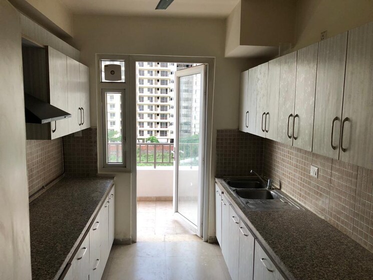 Kitchen, dlf-the-skycourt 3 Bedroom 1931 Sq.Ft. Apartment In Sector 86 Gurgaon 8917570