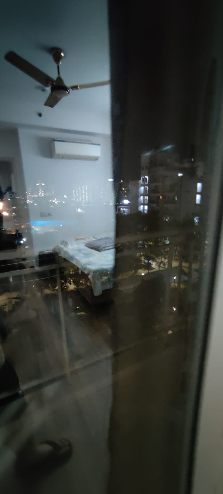 3 BHK + Pooja Room,Servant Room 1942 Sq.Ft. Apartment in Conscient Heritage Max