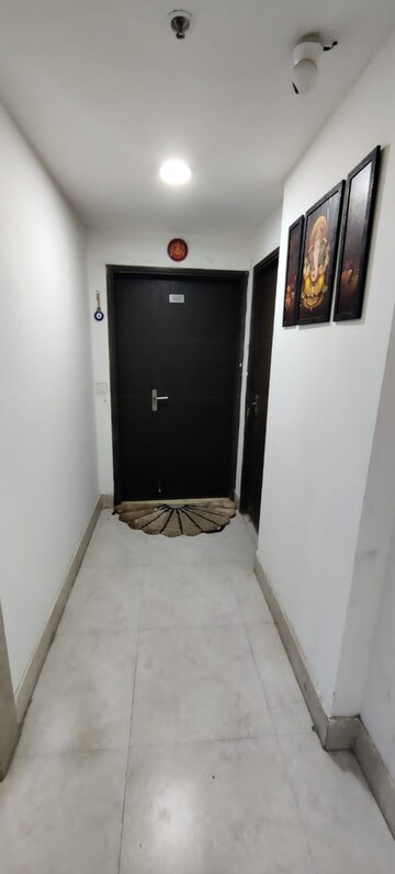 Furnished Amenities in 3 BHK Apartment at Conscient Heritage Max, Sector 102 – for Rent