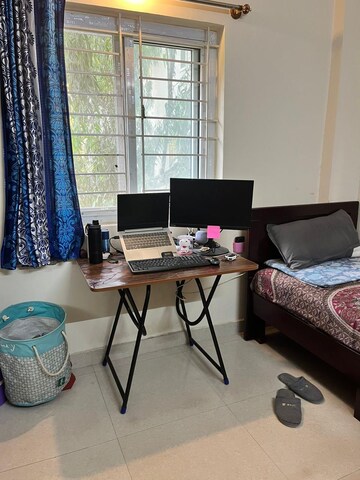 Room in 3 BHK Apartment at Kasavanahalli – for Rent