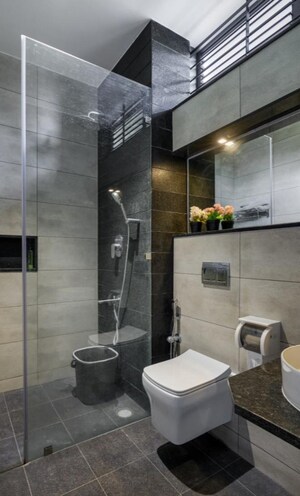 Attached Bathroom in 2 BHK Builder Floor at Govindpuri – for Sale